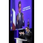Nicolas Sarkozy habla durante su primer gran mitin de campaña.