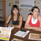Presidenta y secretaria del Consejo, en la rueda de prensa de ayer.