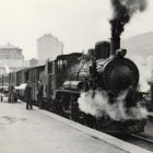 La locomotora 31 del tren minero, en la estación e la MSP de Ponferrada, hace medio siglo. COL. MARSHALL