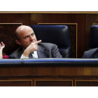Ana Mato, Luis de Guindos y Miguel Arias Cañete, ayer en el Congreso.