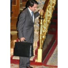Aznar abandona el Congreso tras su última sesión como presidente