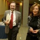 Charo Velasco junto a Álvaro Cuesta, secretario de ciudades y política municipal del PSOE