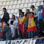 El Frente Leonés arropó a la Cultural con pancartas de ánimo