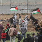 Palestinos protestan en la Franja de Gaza.