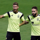 Ramos, a la izquierda, es baja por lesión para los encuentros ante Eslovaquia y Luxemburgo.