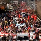 Vista general de la manifestación en contra de la guerra en Irak que tuvo lugar ayer en Madrid