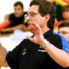 Pesquera da instrucciones a los jugadores, el domingo ante Francia