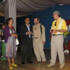 Las autoridades y algunos alumnos, instantes antes del inicio del curso.