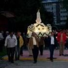 La comunidad portuguesa de Villablino celebró la procesión de las velas