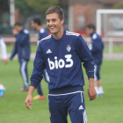 Adán Gurdiel es uno de los futbolistas que tiene contrato para la próxima temporada.
