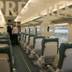 Interior del vagón de uno de los trenes de Renfe. RAMIRO