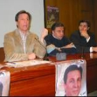 Pedro Muñoz (a la izquierda), junto a Otero y Castresana, durante el mitin que ofreció en Astorga