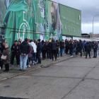 Los aficionados ya poblaron las taquillas en el primer día de venta de la pasada semana. TRANCA