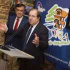 Herrera, ayer, junto al presidente de la Diputación de Soria, en el acto celebrado en Valladolid.