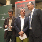 Rojas de la Cruz, Santiago Macías y José Antonio Maira en la presentación de la exposición.