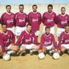 Los miembros del equipo ante los restos del Torreón de los Tovar