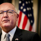 El nuevo embajador de los Estados Unidos en Holanda, Peter Hoekstra, durante su primera rueda de prensa en La Haya.