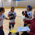 Carlos Figueroa, entrenador del Bembibre Hockey Club, mantiene líder a su equipo. J. PÉREZ