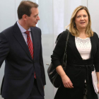Germán Barrios, presidente del CES, junto a Pilar del Olmo, consejera de Hacienda.