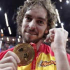 Gasol, feliz con su medalla de oro en el Europeo.