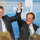 Armin Laschet (centro), el líder regional del CDU, con su esposa Susanne, y Bodo Loettgen, el secretario general en Renania del Norte-Westfalia.