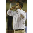 Juan Carlos Pastor, técnico del Valladolid, pidiendo cabeza