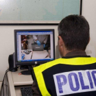 Policía Nacional de criminalidad tecnológica.