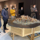 Participantes en la inauguración de la exposición. DL