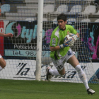 Santamaría, en el partido que midió a la Deportiva y al Girona en El Toralín en el 2011.