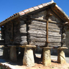 Aspecto del hórreo de Las Bodas, en el municipio de Boñar, una vez finalizada la intensa restauración a la que ha sido sometido.