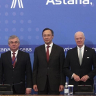 El equipo negociador en Kazajistán.