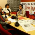 Eduardo Fernández, la moderadora Nuria González y Diego Moreno, en un momento de la tertulia