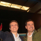 Pablo Casado y Juan Manuel Moreno, en un mitin del PP en Algeciras