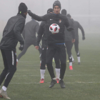 Los tres fichajes de la Deportiva y los dos jugadores que tenían hasta ahora ficha en el filial ya podrán debutar pasado mañana. L. DE LA MATA