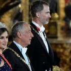 La reina Letizia, el presidente Marcelo Rebelo de Sousa y el rey Felipe.