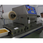 Tanto las instalaciones como el material que se utiliza en la cocina y entre el personal para elaborar menús de celíacos es específico.