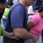 Una de las tres personas detenidas en relación con los tres cadáveres hallados. JULIO MUÑOZ