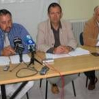 Gaspar Cuervo, Joaquín Llamas y Miguel Antonio Cuervo, en su comparecencia de ayer ante la prensa