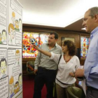 Ibán García, Elena Ballesteros y Vicente Canuria, durante la presentación de la iniciativa.