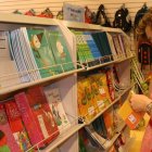 Imagen de archivo de un establecimiento de venta de libros de texto.
