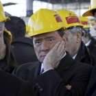 Berlusconi, en una imagen de archivo en la inauguración de una estación de tren.