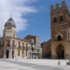 Panorámica de la plaza Mayor de La Bañeza, uno de los centros neurálgicos de la localidad.