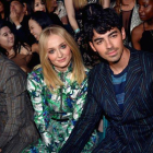 Sophie Turner y Joe Janas, en la gala de los premios Billboard, en el auditorio MGM Grand Garden Arena de Nevada.