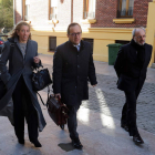 Esther Arabaolaza, Rodríguez Santocildes y García Fernández. RAMIRO
