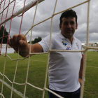 Luis Carnicero confía en derrotar al líder y que el Atlético Bembibre le eche una mano. JESÚS