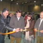 García-Prieto en el momento de cortar la cinta de inauguración