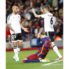 Piqué lamenta una ocasión fallada durante el partido ante el Valencia. QUIQUE GARCÍA