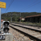 Paso del ferrocarril por Torre del Bierzo. ANA F. BARREDO