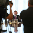 Mariano Rajoy, durante la reunión del Consejo de Ministros extraordinario.