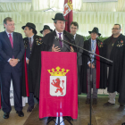 El alcalde de Sevilla, Juan Espadas, fue nombrado ayer socio de honor de la Cofradía del Botillo.